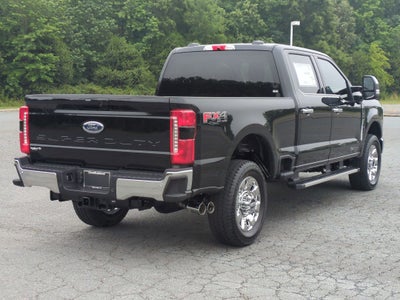 2026 Ford Super Duty F-350 SRW LARIAT