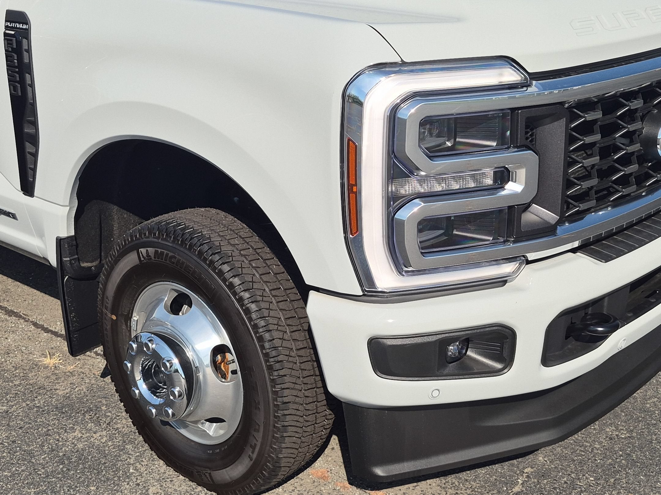 2026 Ford Super Duty F-350 DRW Platinum
