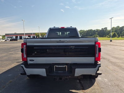 2026 Ford Super Duty F-350 DRW Platinum