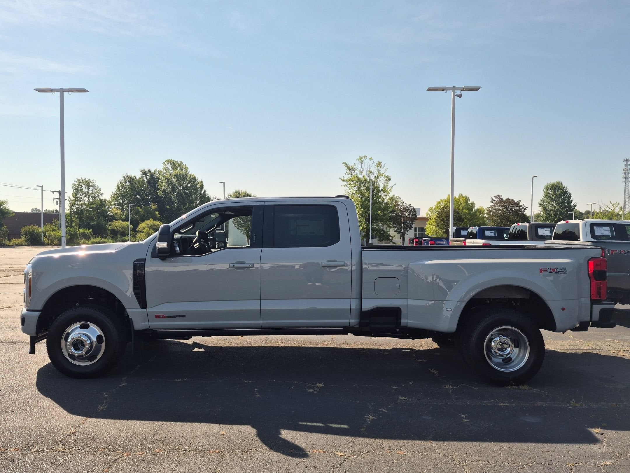 2026 Ford Super Duty F-350 DRW Platinum