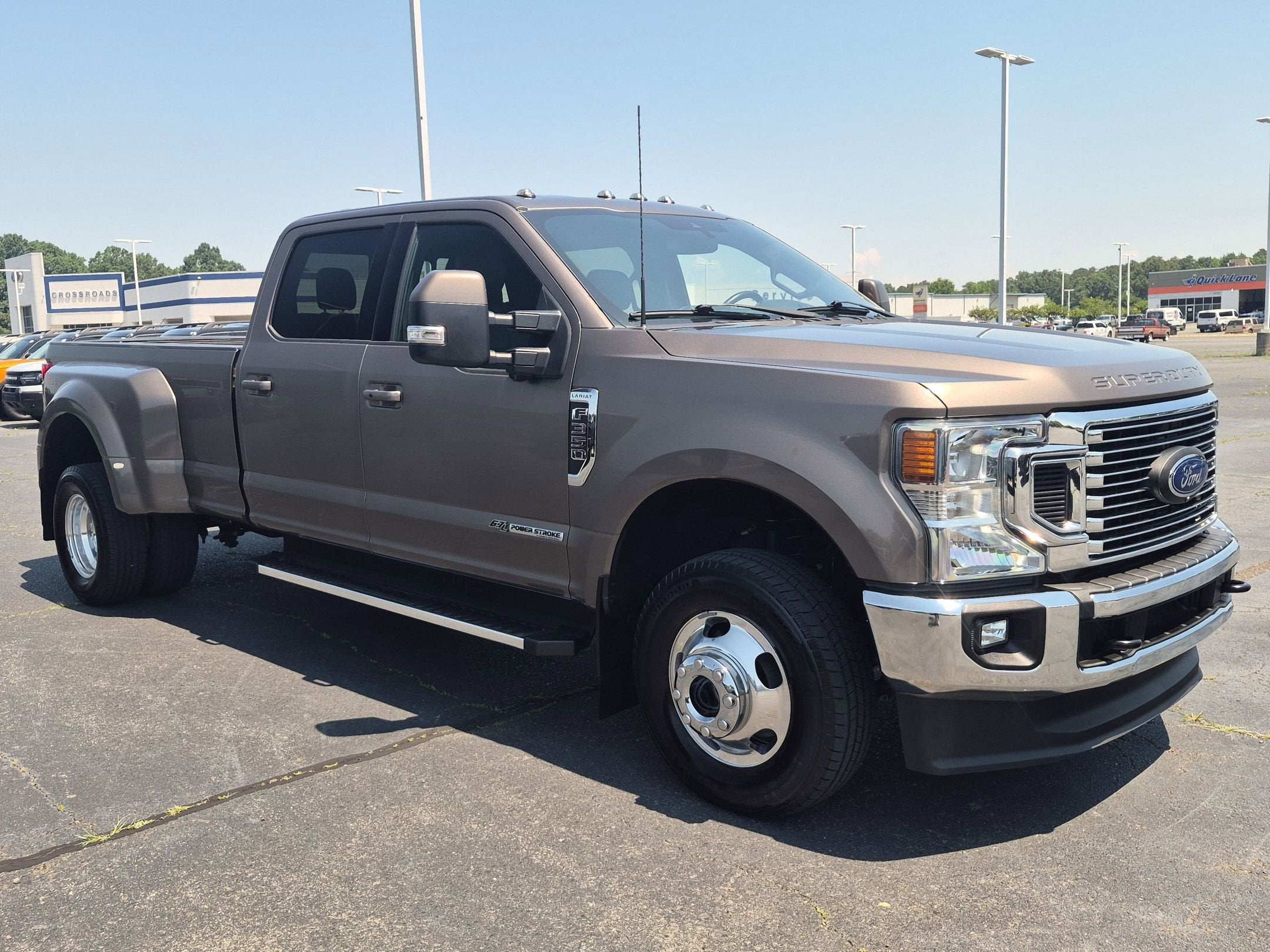 2022 Ford Super Duty F-350 DRW LARIAT