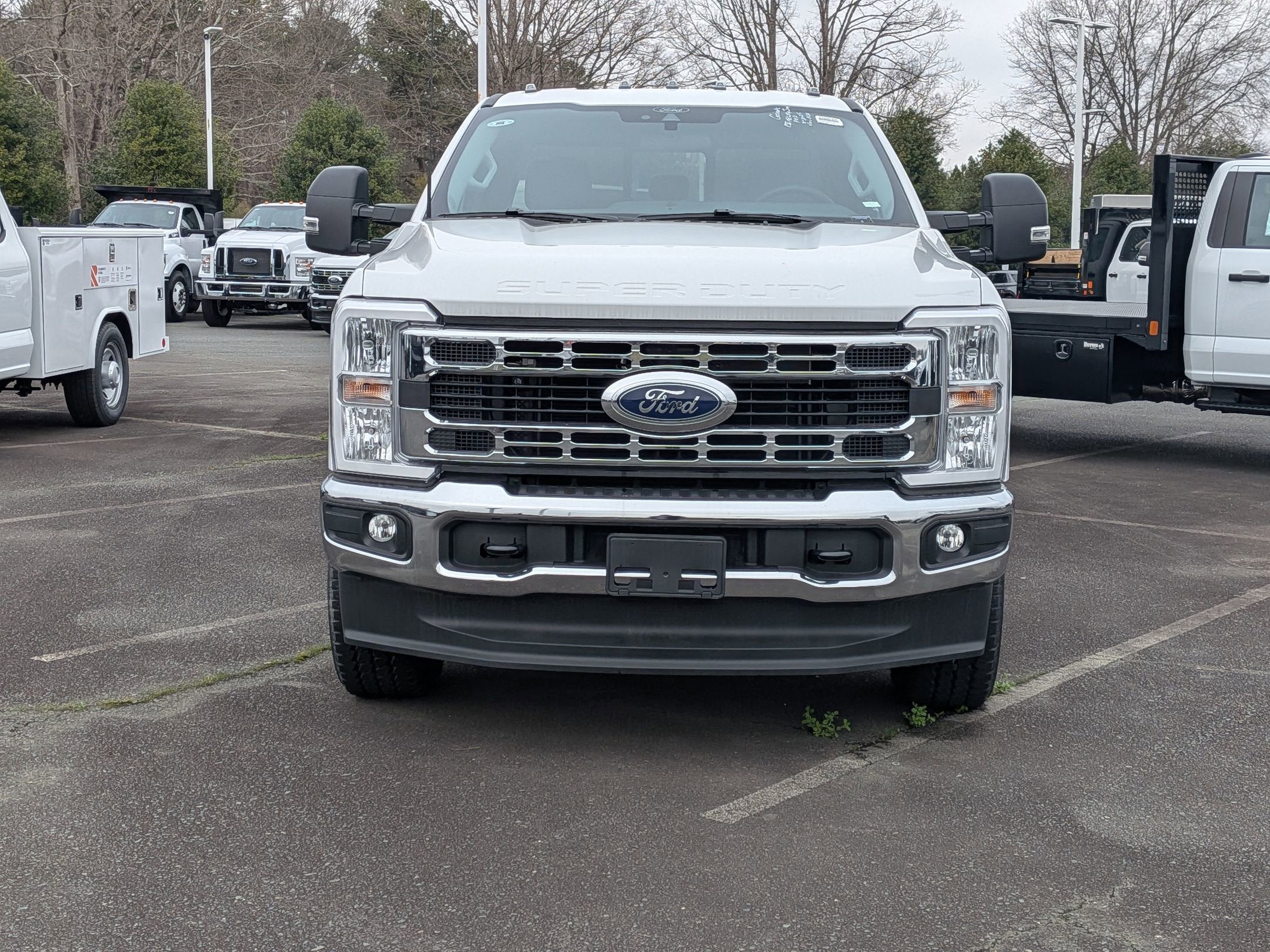 2026 Ford Super Duty F-350 DRW XL