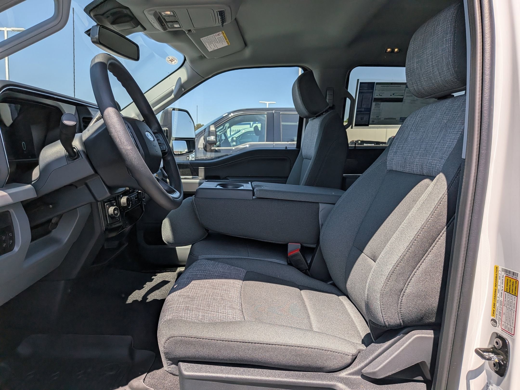 2026 Ford Super Duty F-350 DRW XLT