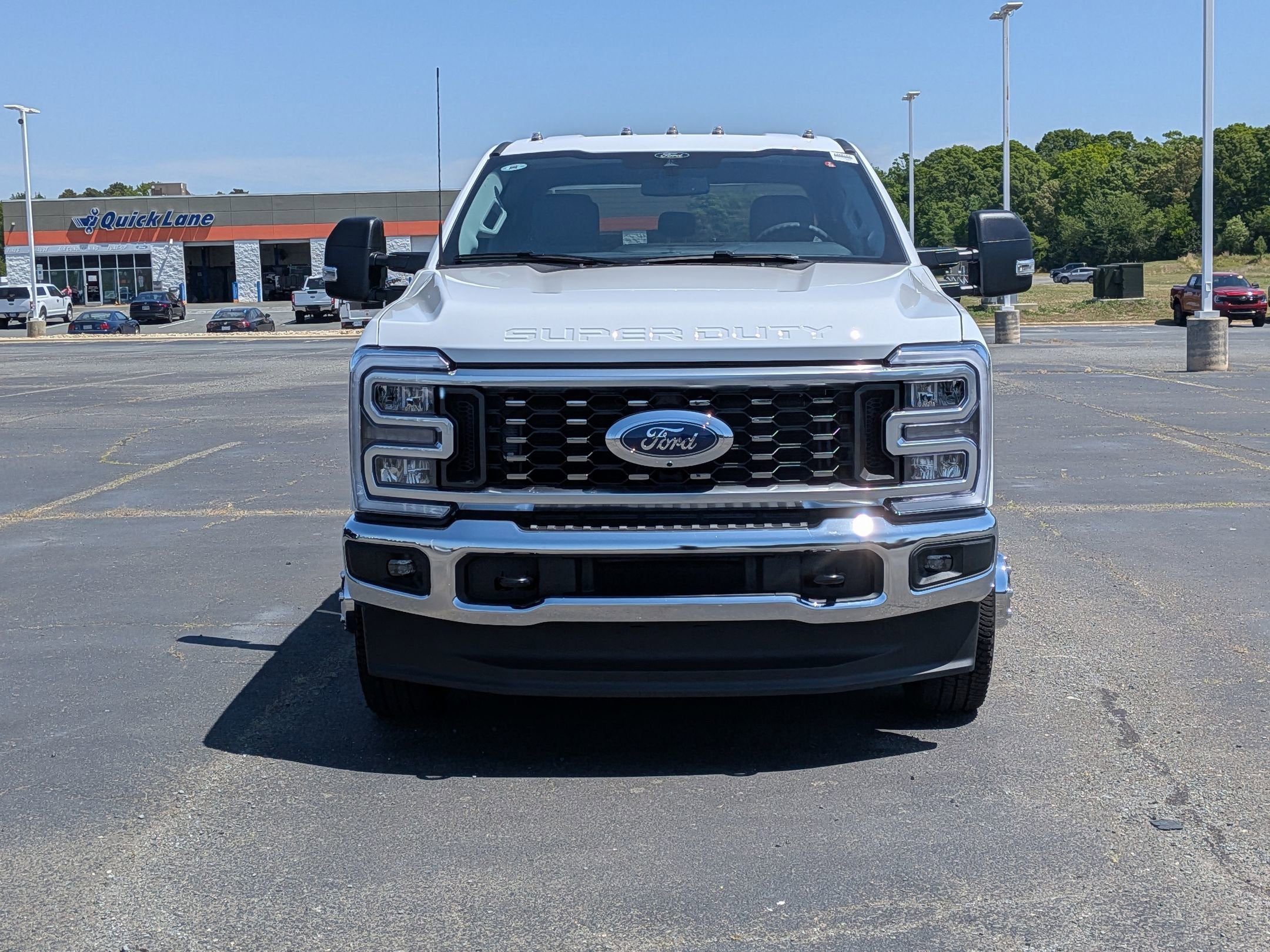 2026 Ford Super Duty F-350 DRW XLT