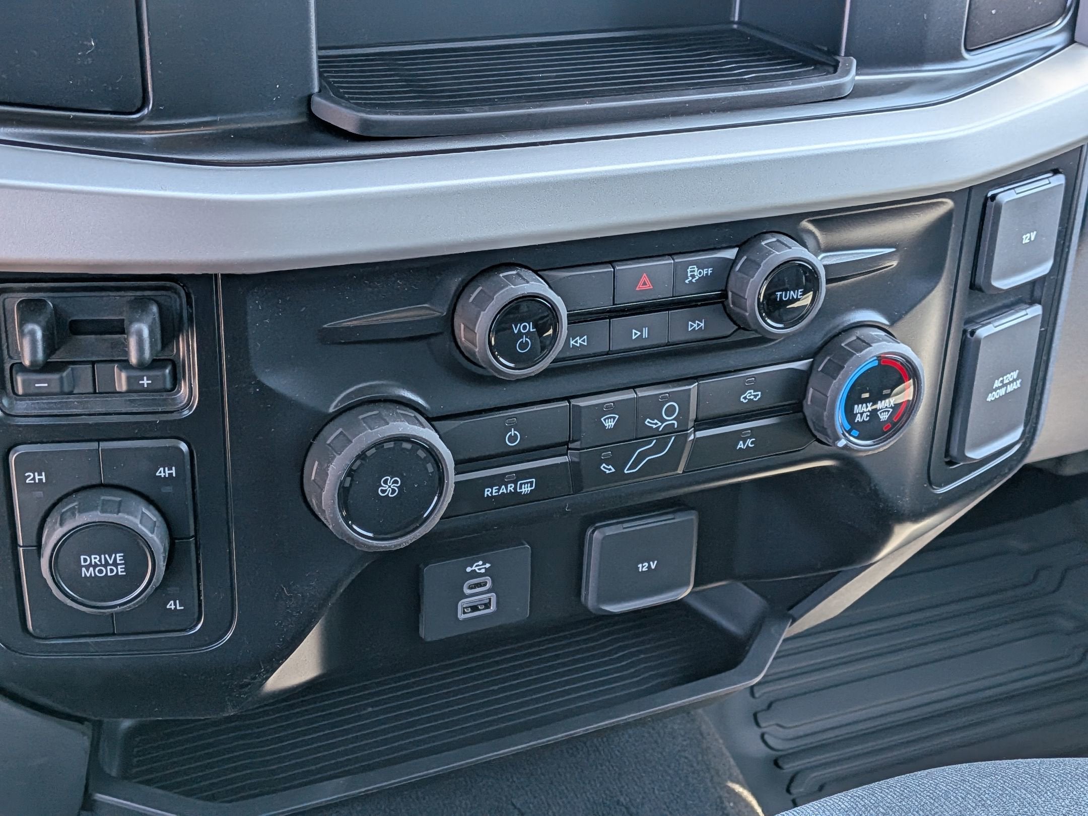 2026 Ford Super Duty F-450 DRW XLT