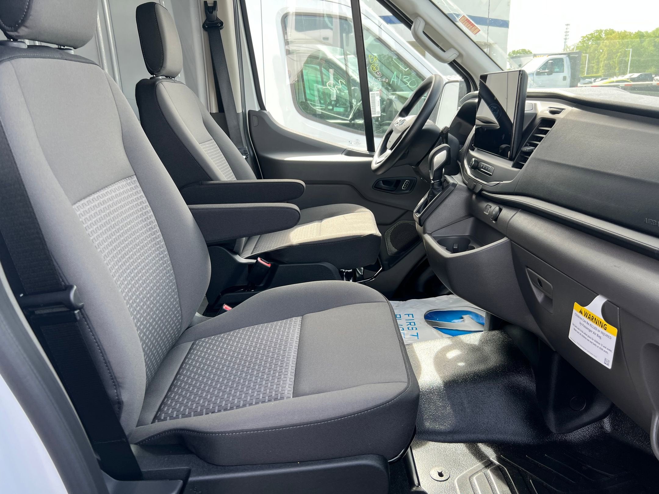 2026 Ford Transit Cargo Van Base