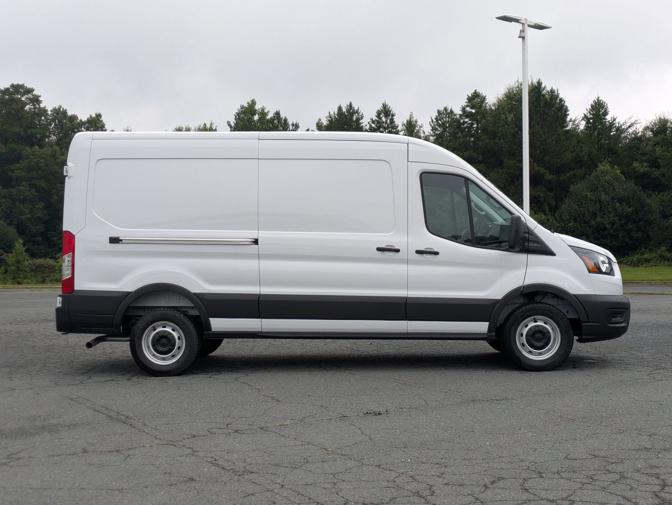 2025 Ford Transit Cargo Van Base