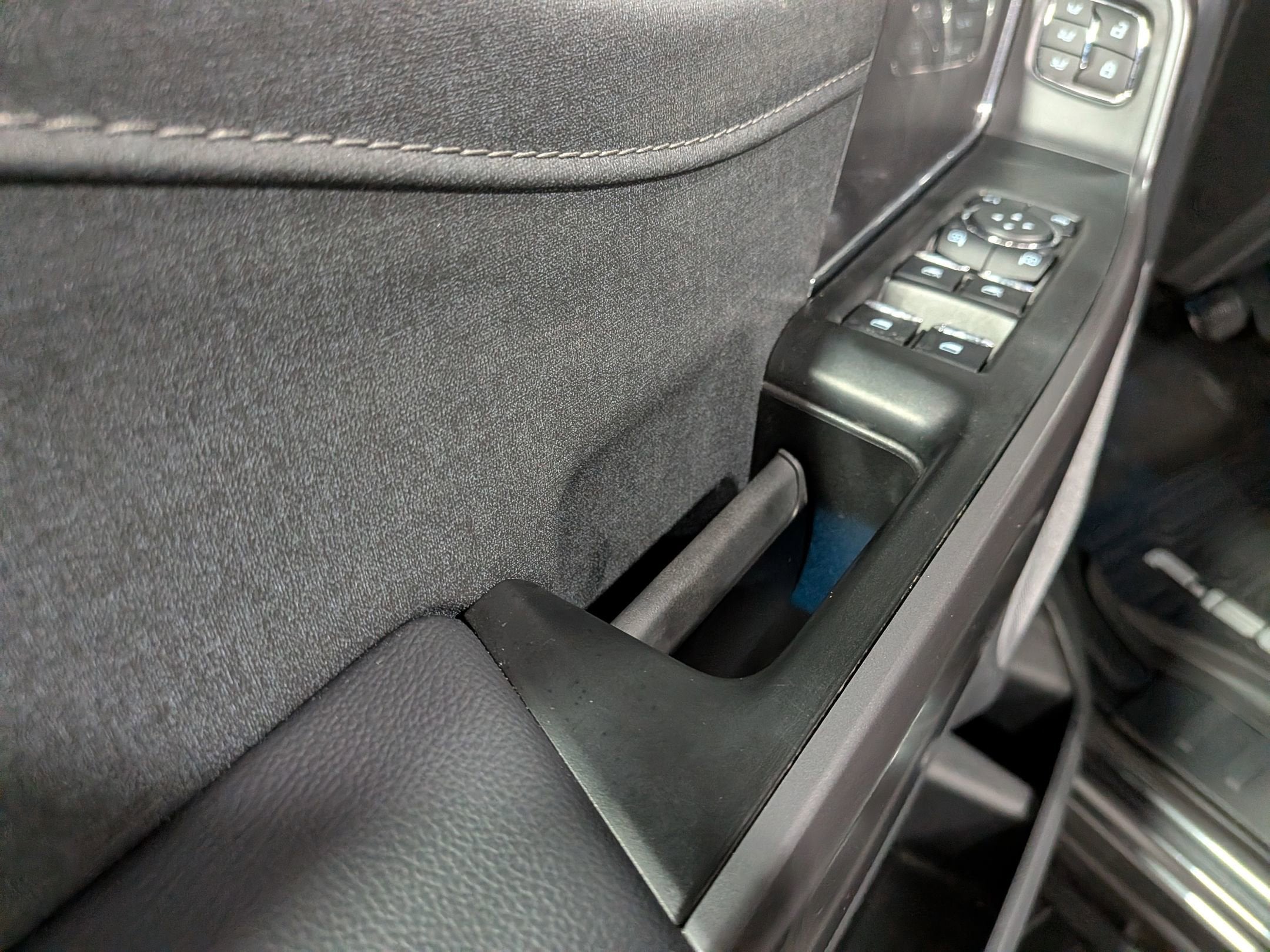 2025 Ford F-150 LARIAT Dark Trail