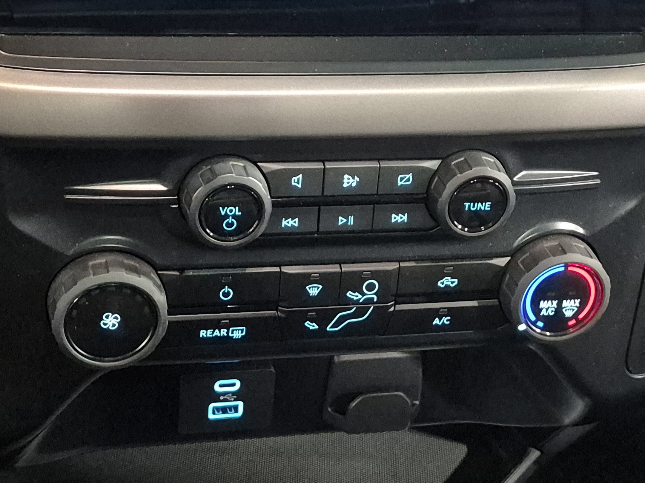 2024 Ford F-150 Saleen White Label