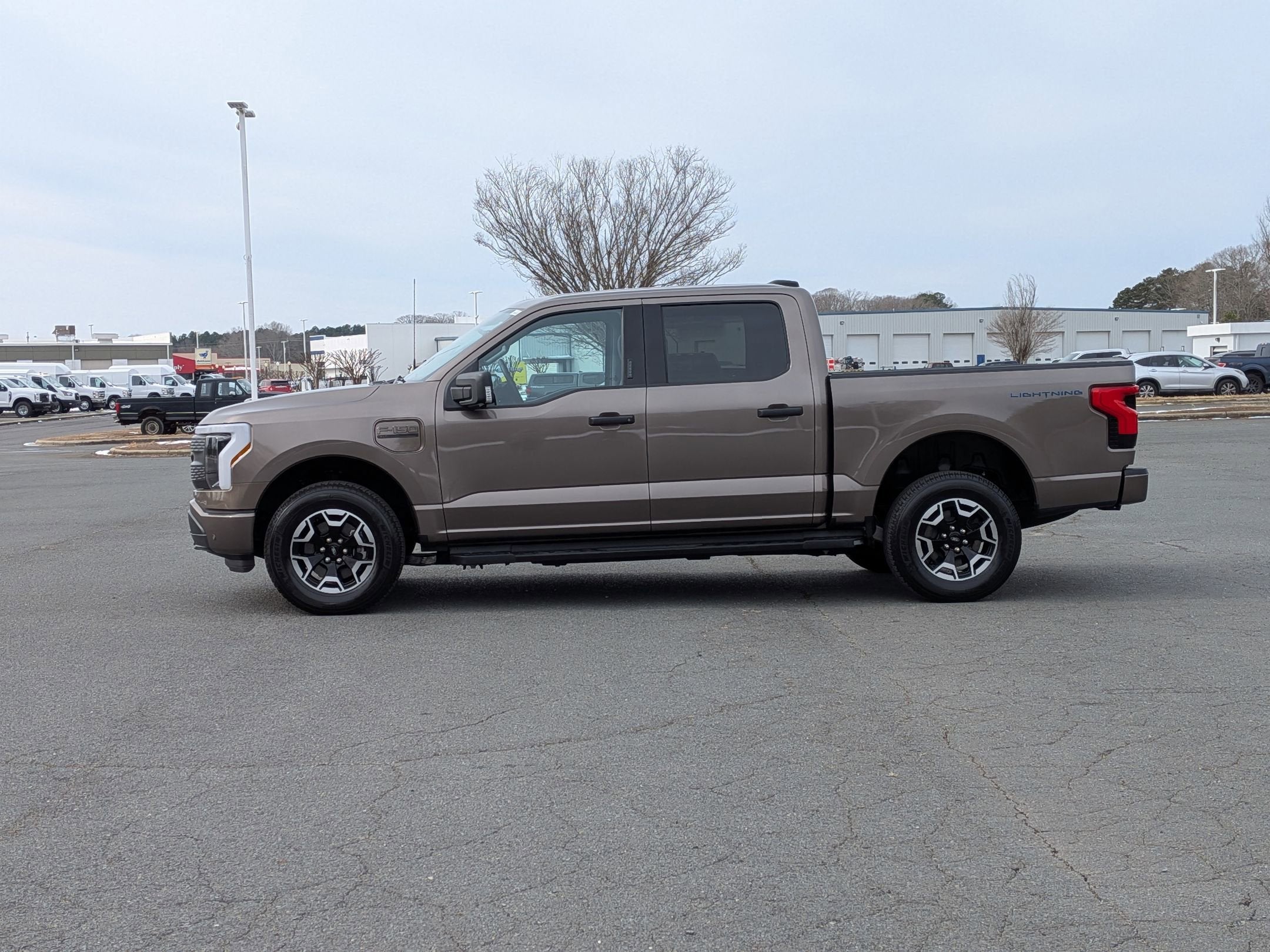 2023 Ford F-150 Lightning XLT