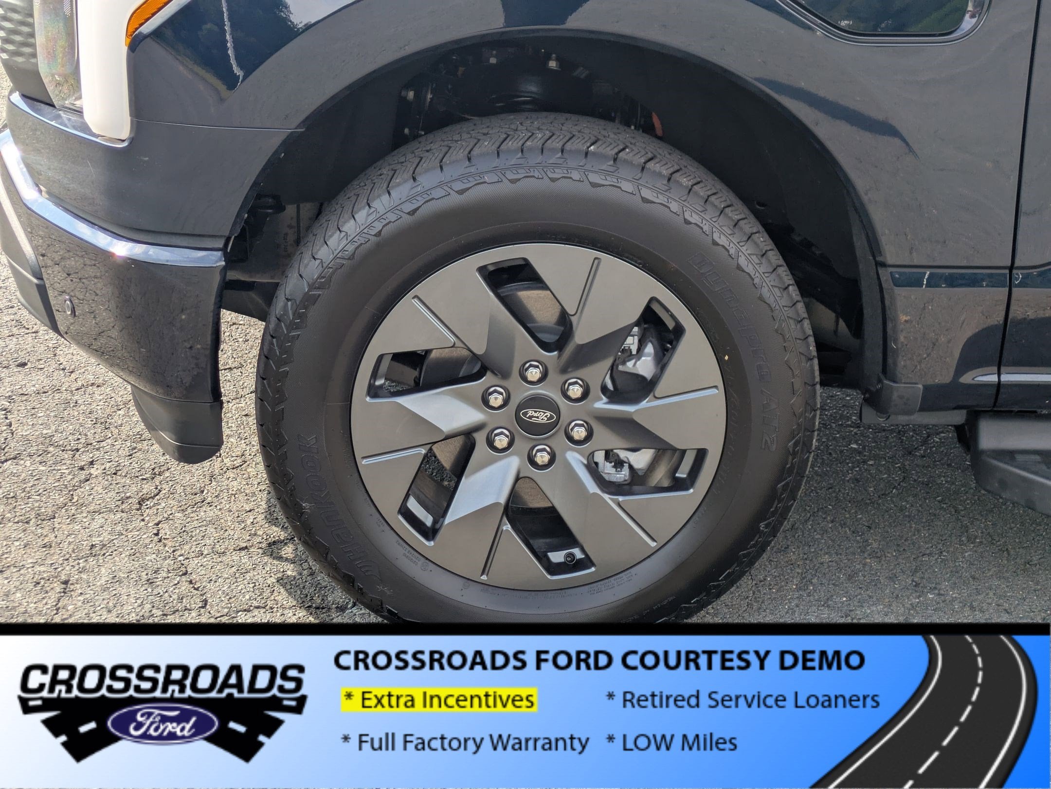 2025 Ford F-150 Lightning Flash - Crossroads Courtesy Demo