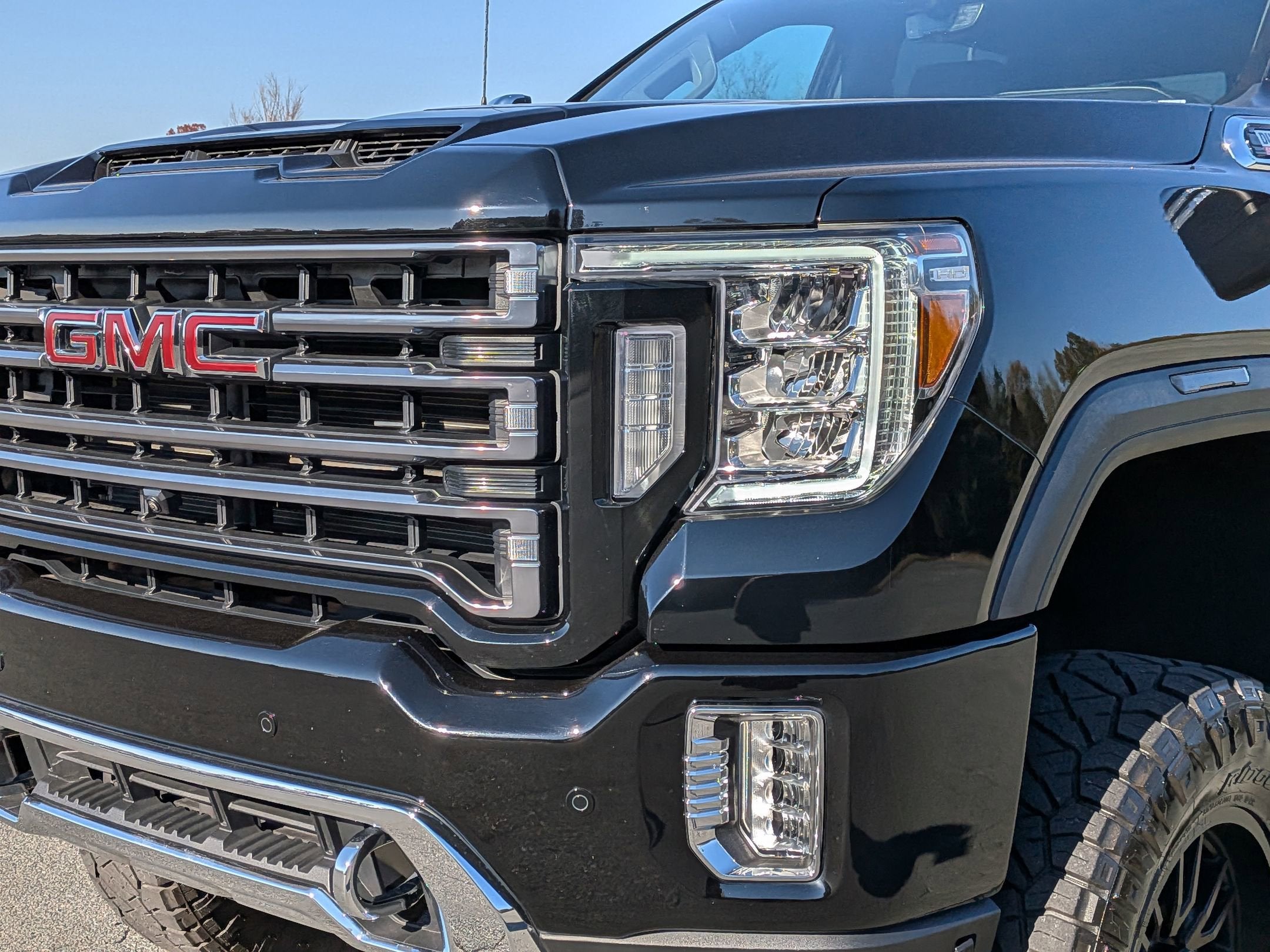 2023 GMC Sierra 2500HD Denali