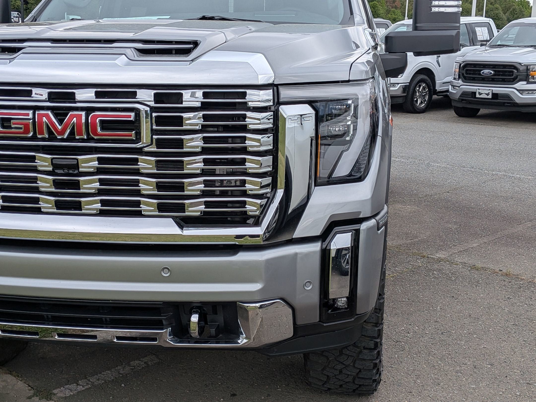 2025 GMC Sierra 2500HD Denali