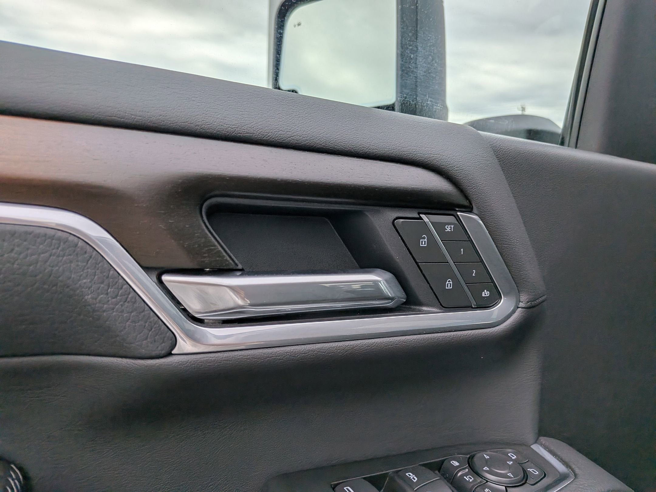 2025 GMC Sierra 2500HD Denali
