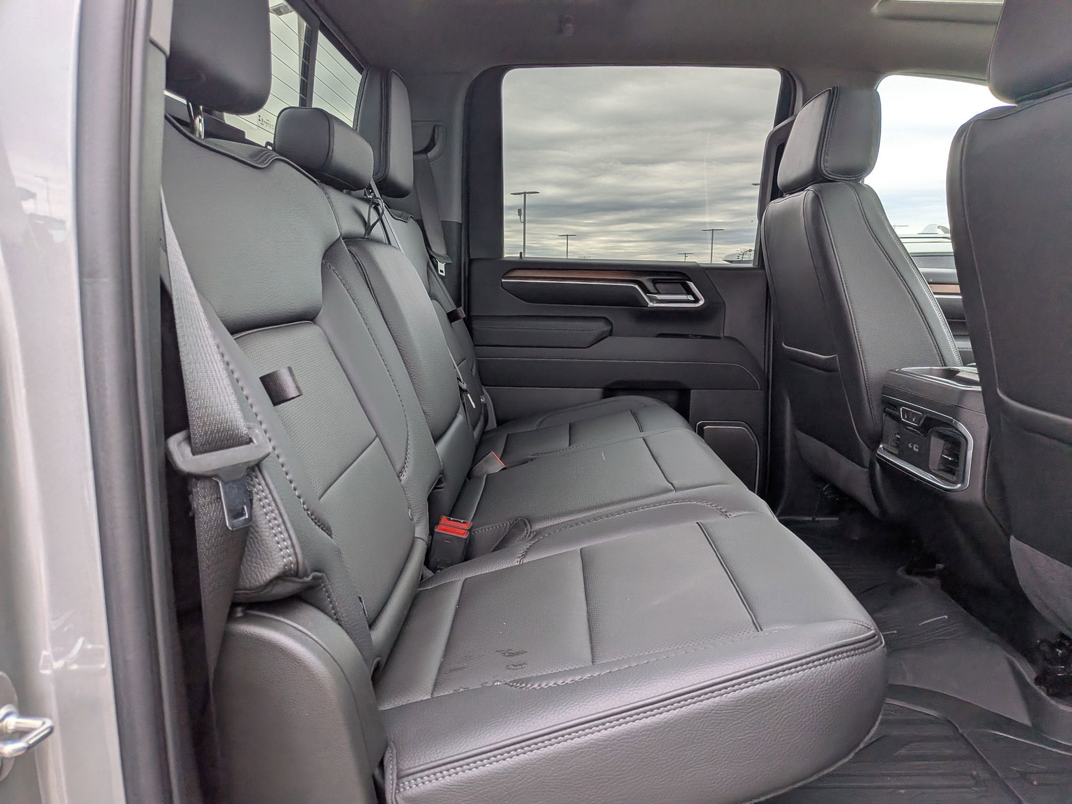 2025 GMC Sierra 2500HD Denali