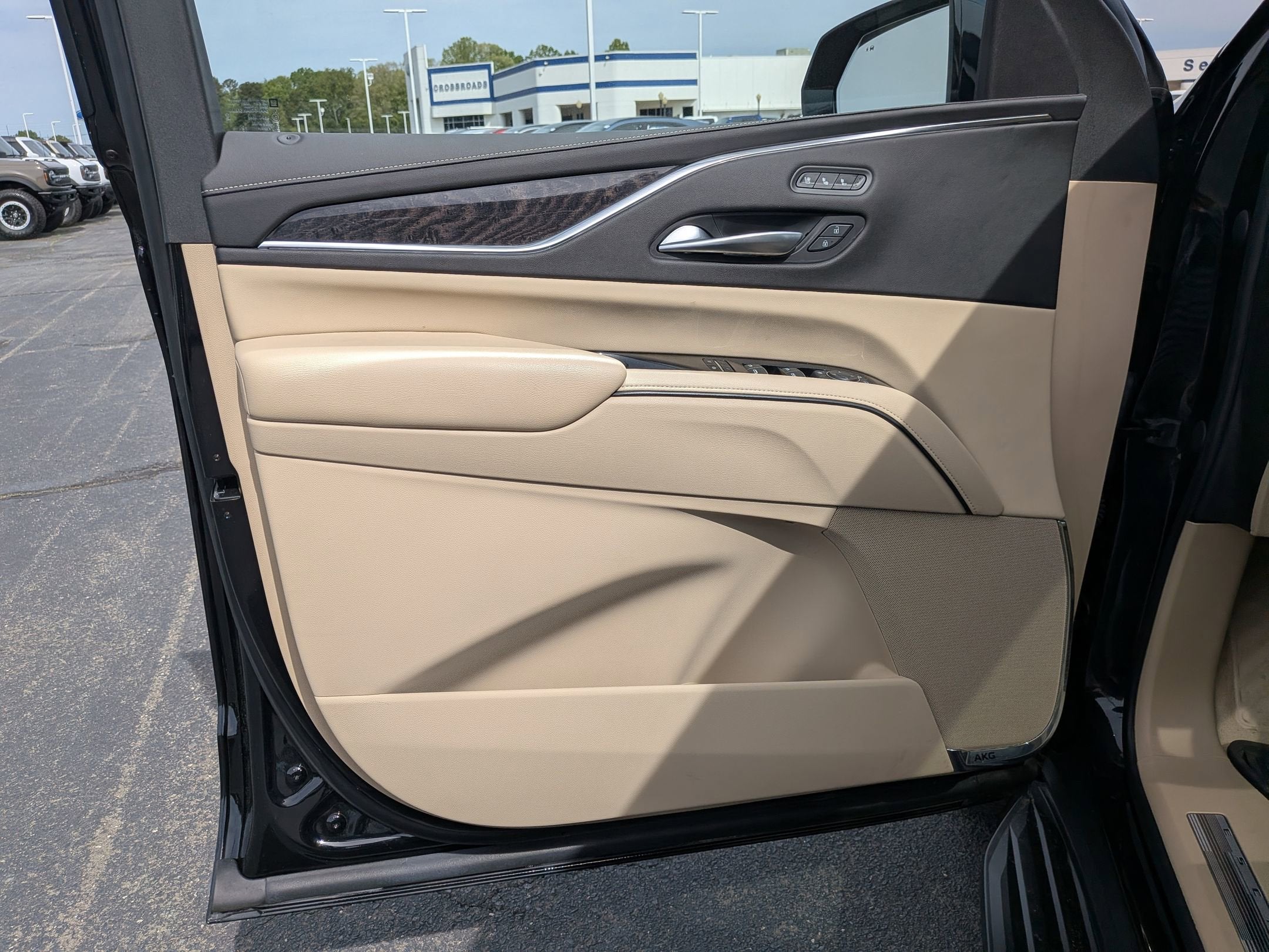 2023 Cadillac Escalade ESV 4WD Premium Luxury