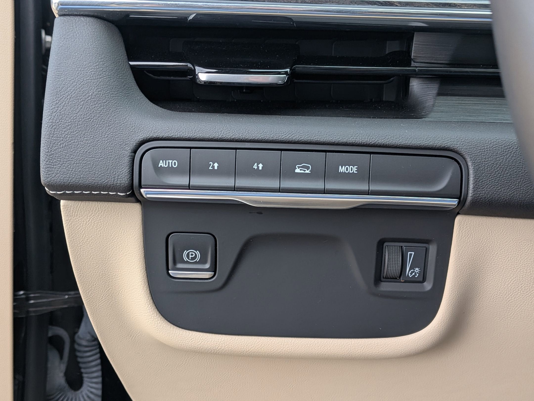 2023 Cadillac Escalade ESV 4WD Premium Luxury