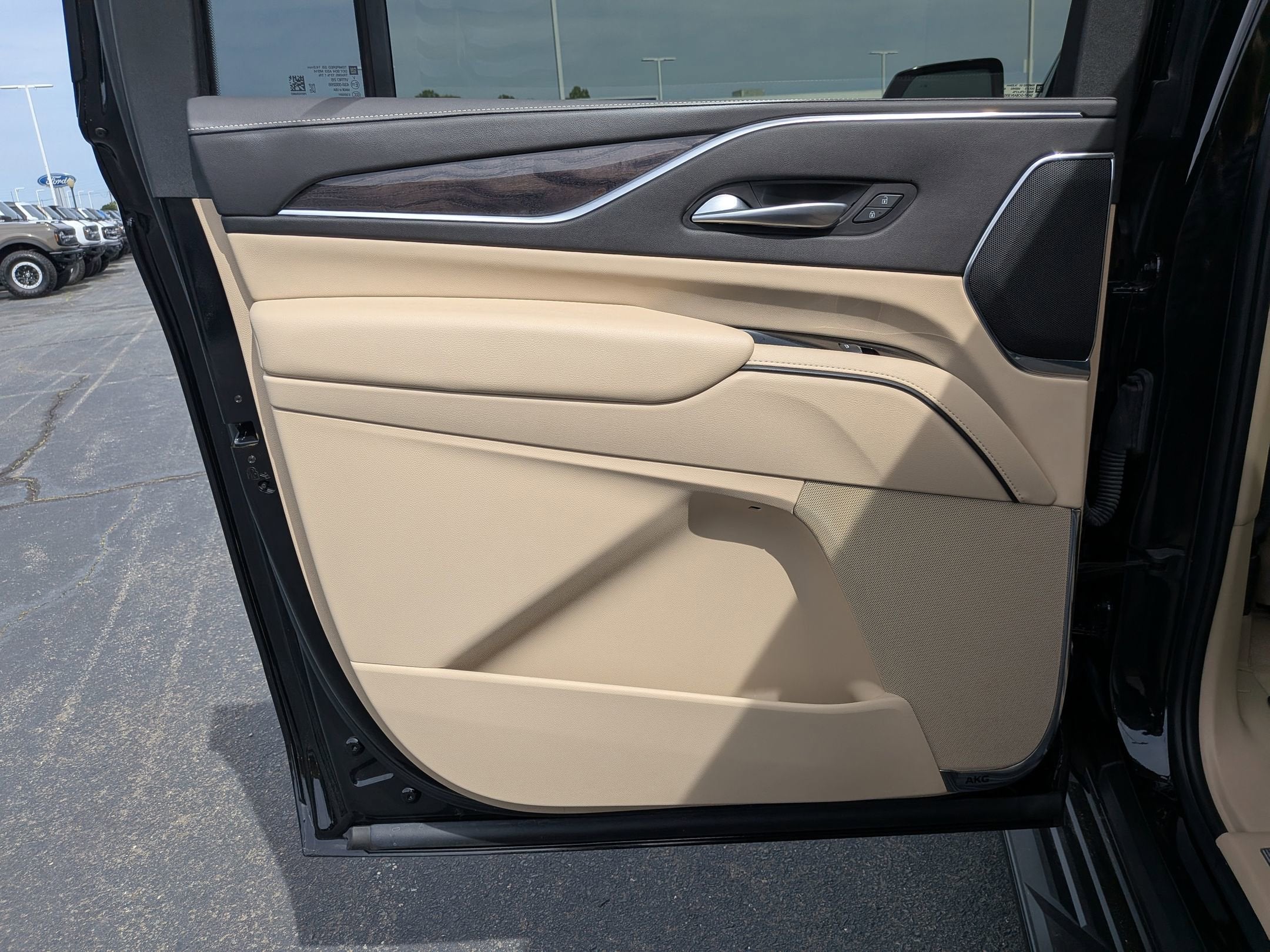 2023 Cadillac Escalade ESV 4WD Premium Luxury