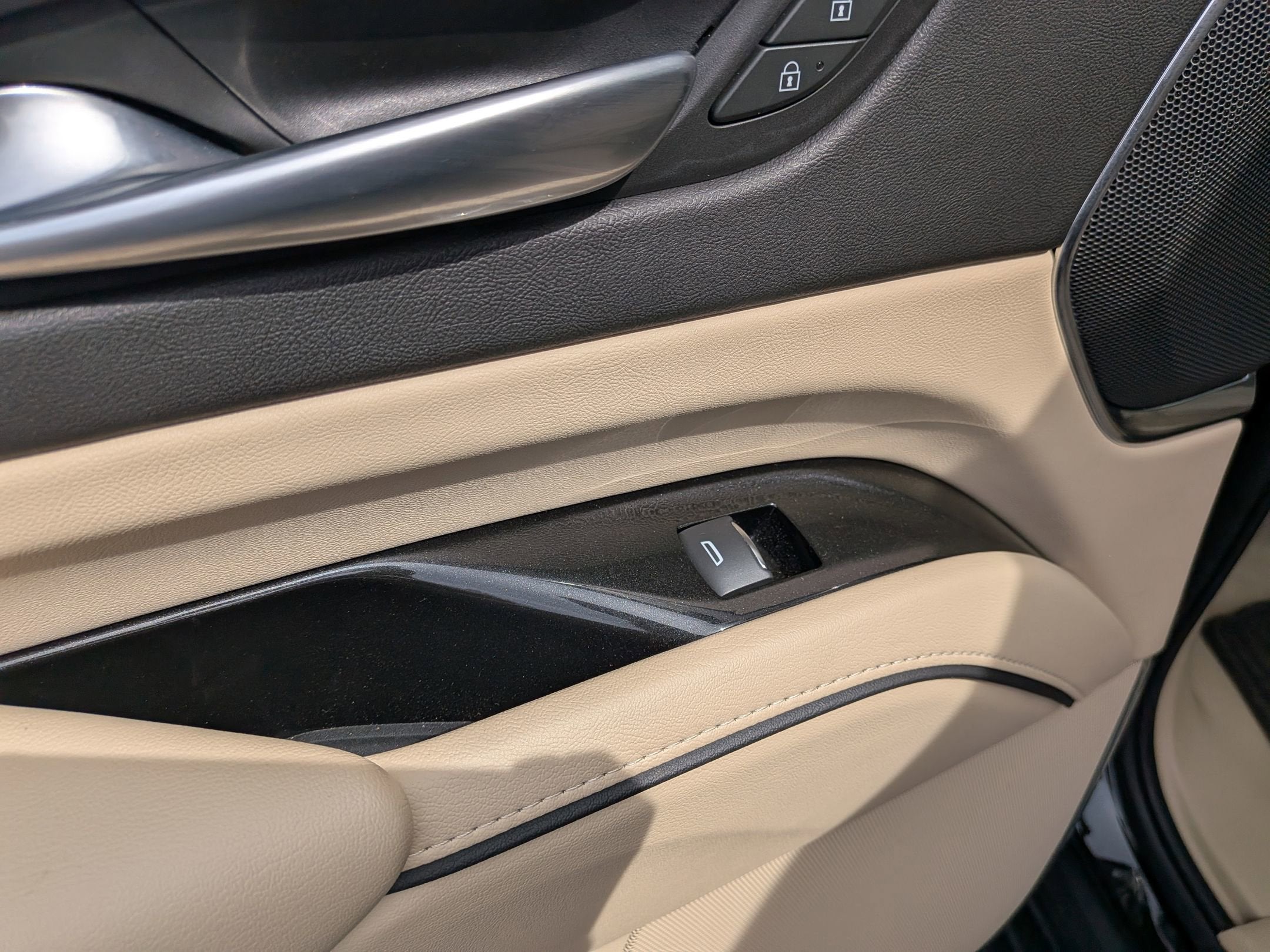 2023 Cadillac Escalade ESV 4WD Premium Luxury