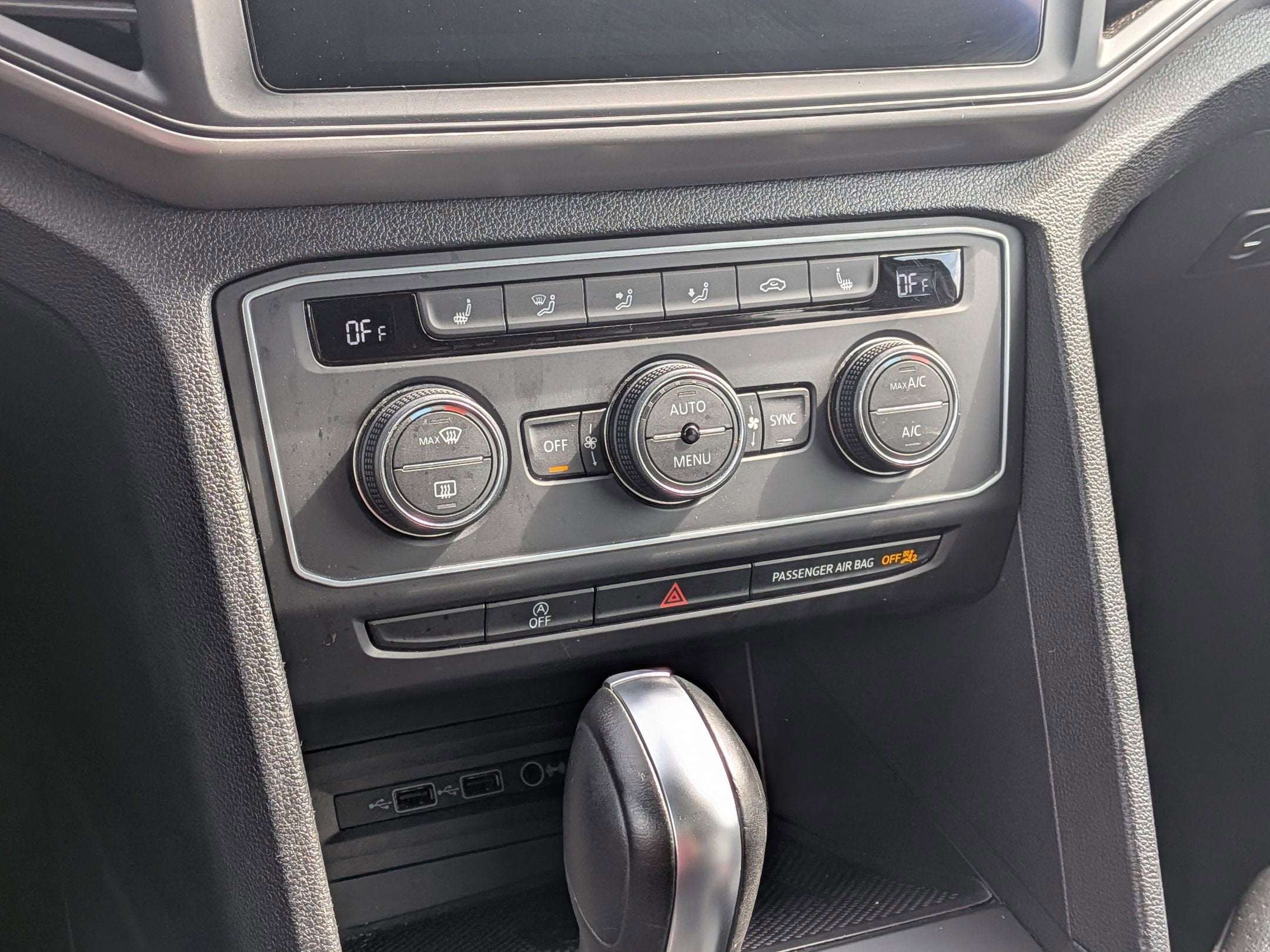 2020 Volkswagen Atlas Cross Sport 3.6L V6 SE w/Technology