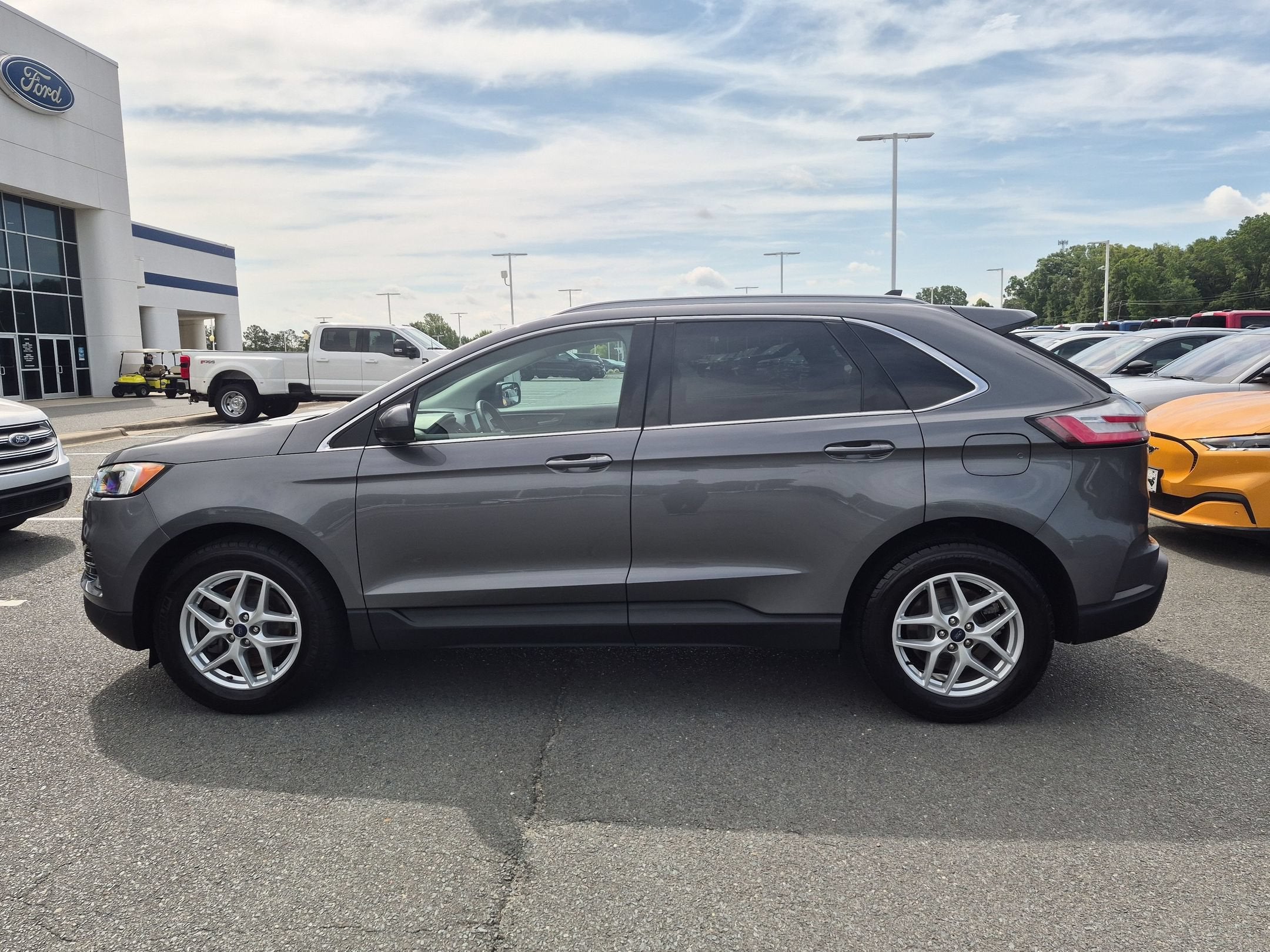 2022 Ford Edge SEL