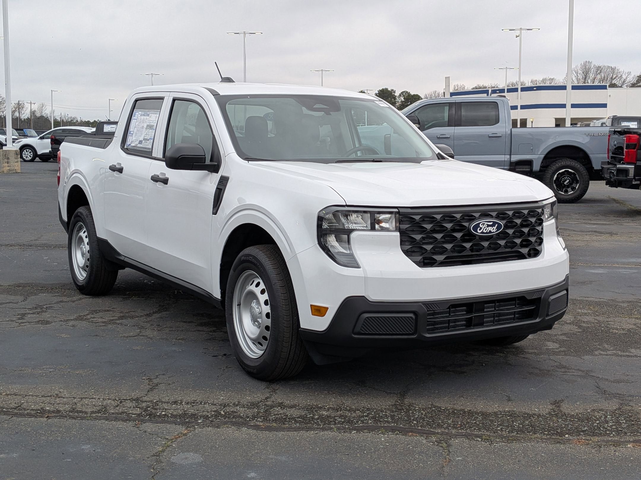 2025 Ford Maverick XL