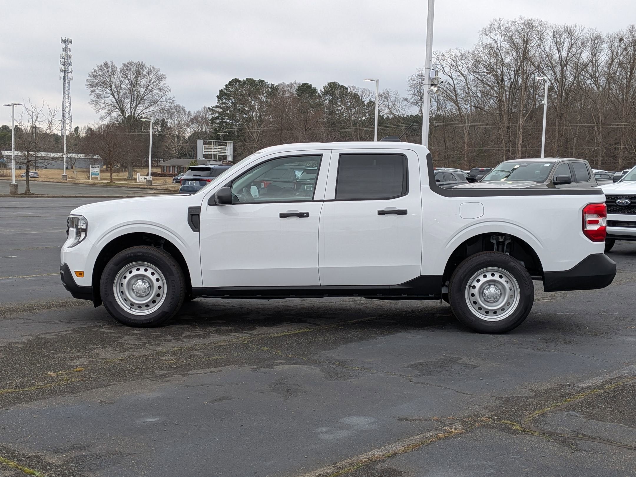 2025 Ford Maverick XL