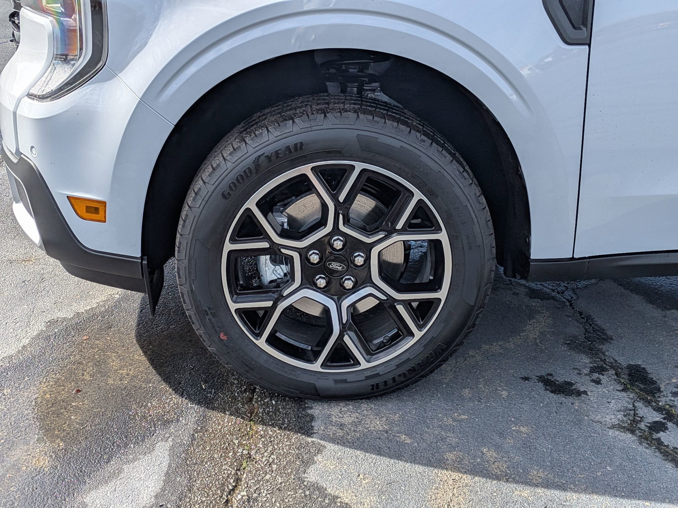 2026 Ford Maverick LARIAT