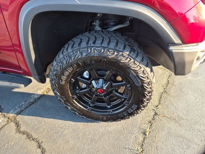 2025 GMC Sierra 1500 AT4X