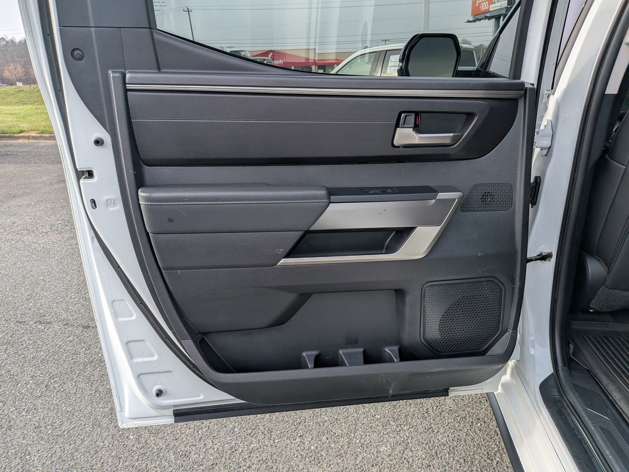 2024 Toyota Tundra 2WD SR5