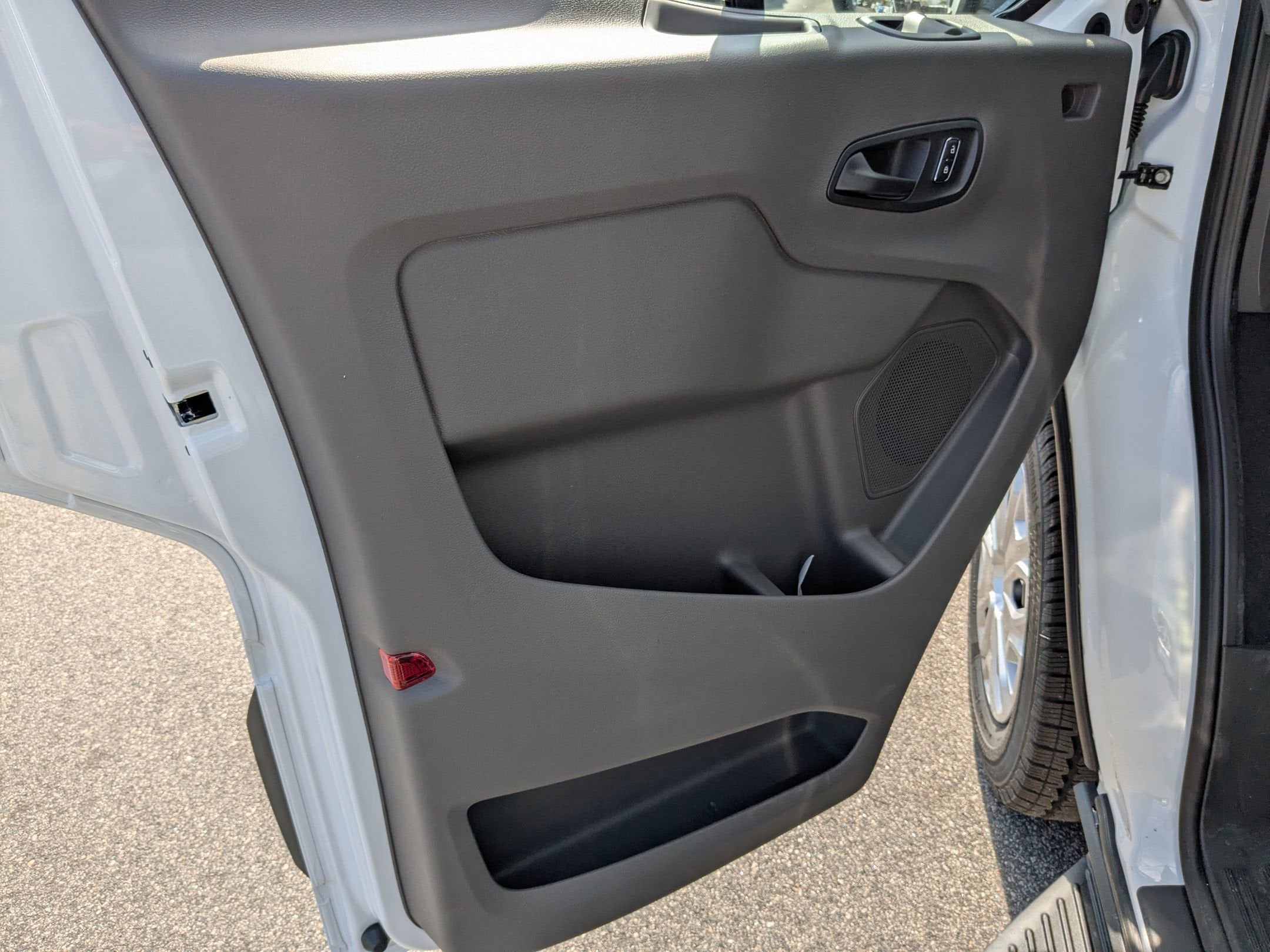 2026 Ford Transit Passenger Wagon XLT