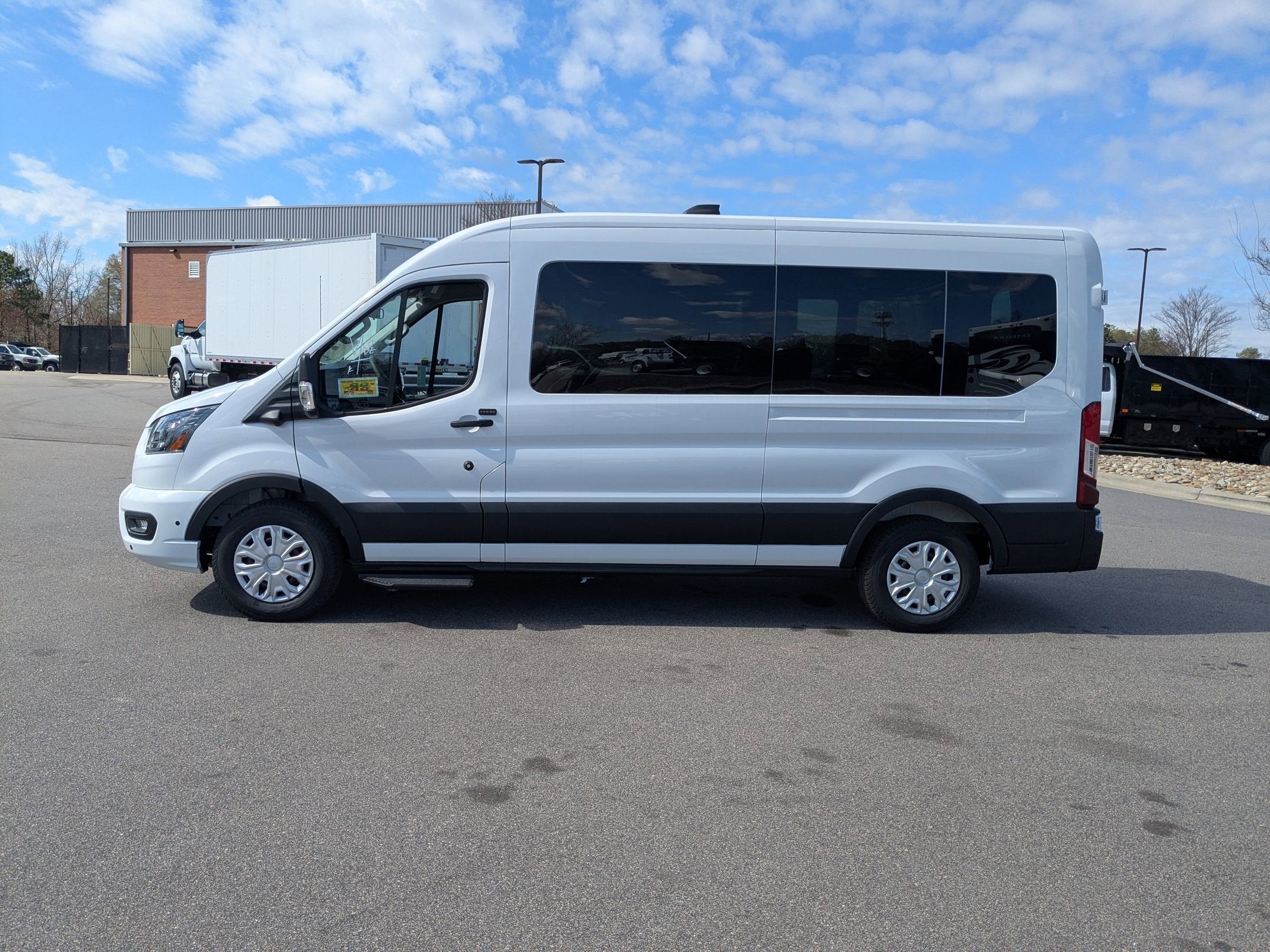 2026 Ford Transit Passenger Wagon XLT