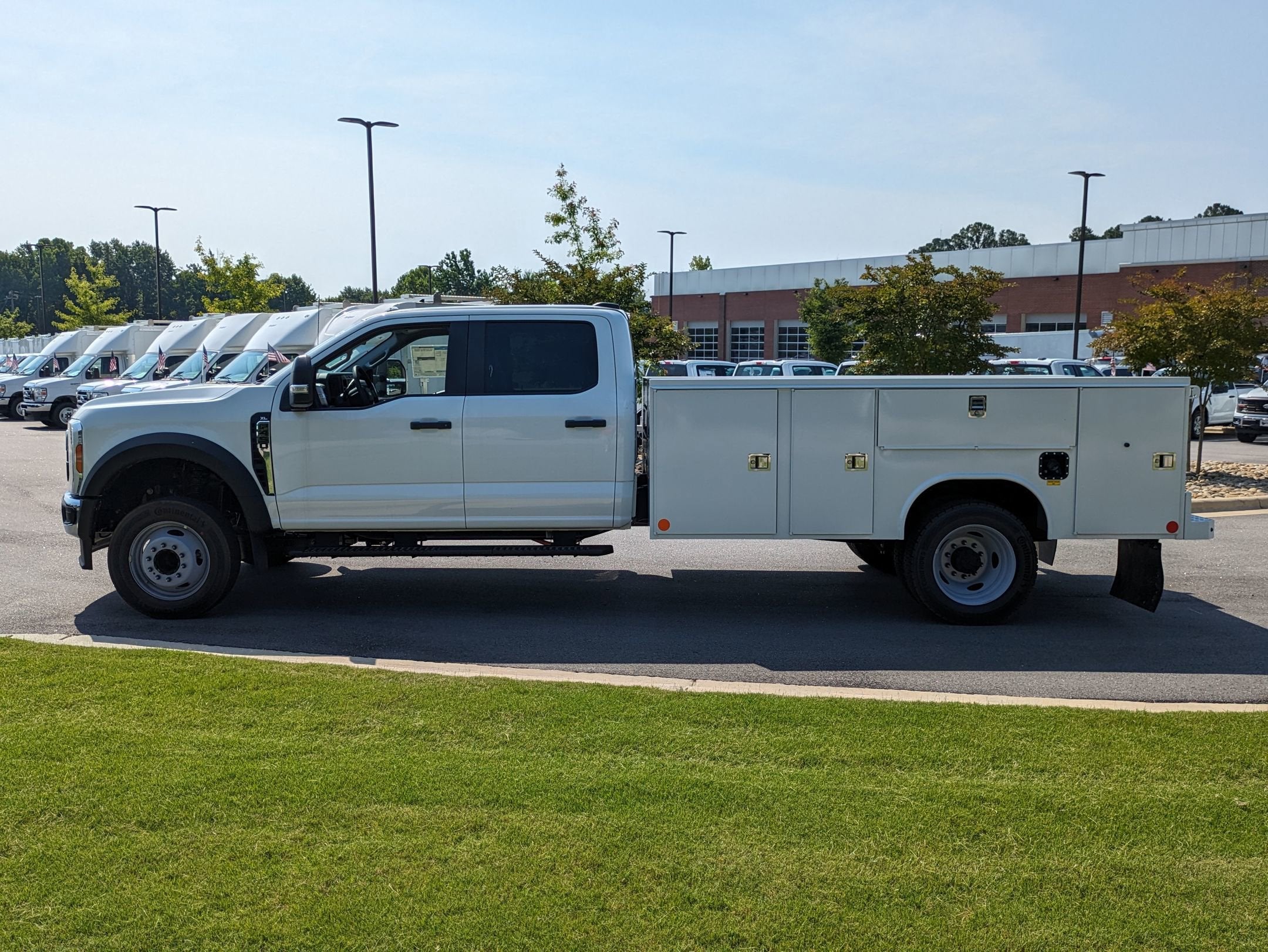 2025 Ford Super Duty F-450 DRW XL