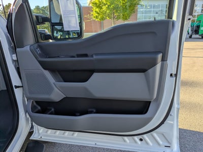 2026 Ford Super Duty F-550 DRW XL