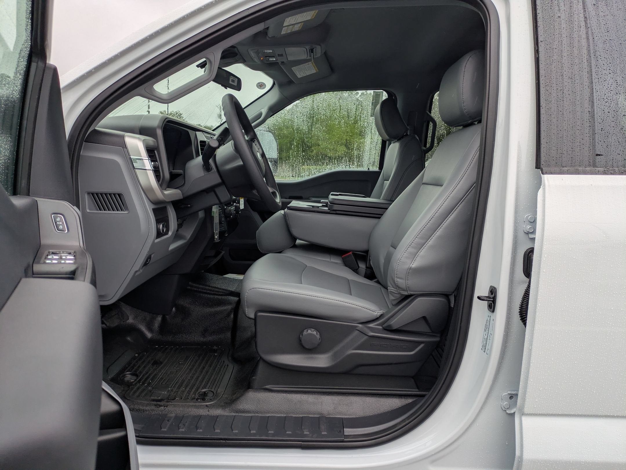 2026 Ford Super Duty F-550 DRW XL