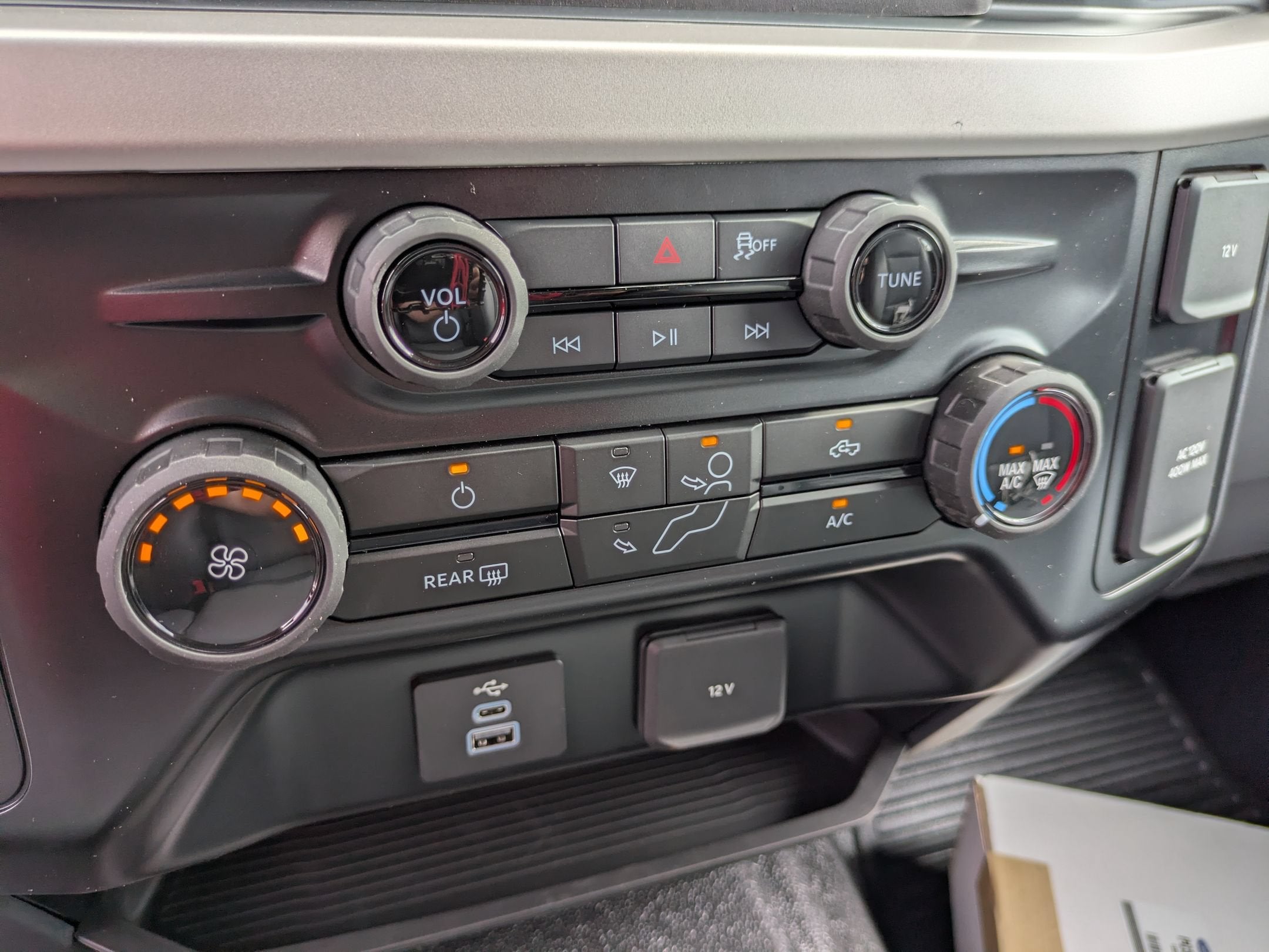 2026 Ford Super Duty F-550 DRW XL