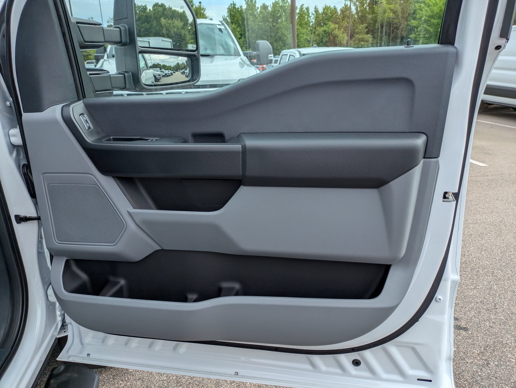 2026 Ford Super Duty F-550 DRW XL