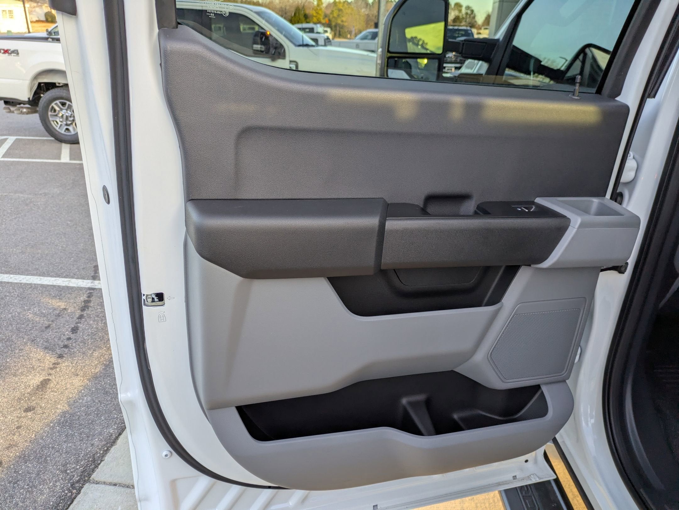 2026 Ford Super Duty F-550 DRW XL