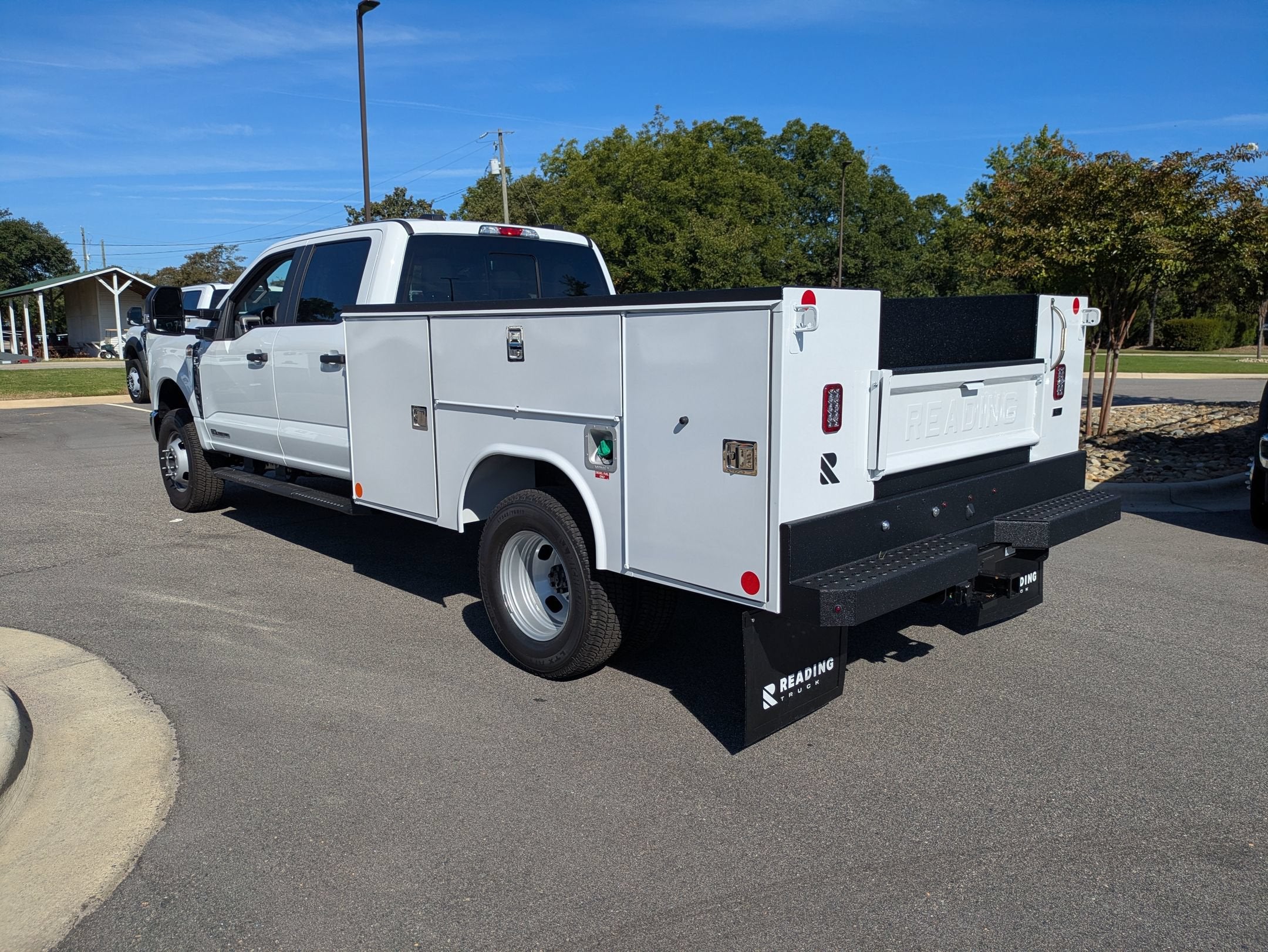2026 Ford Super Duty F-350 DRW XL