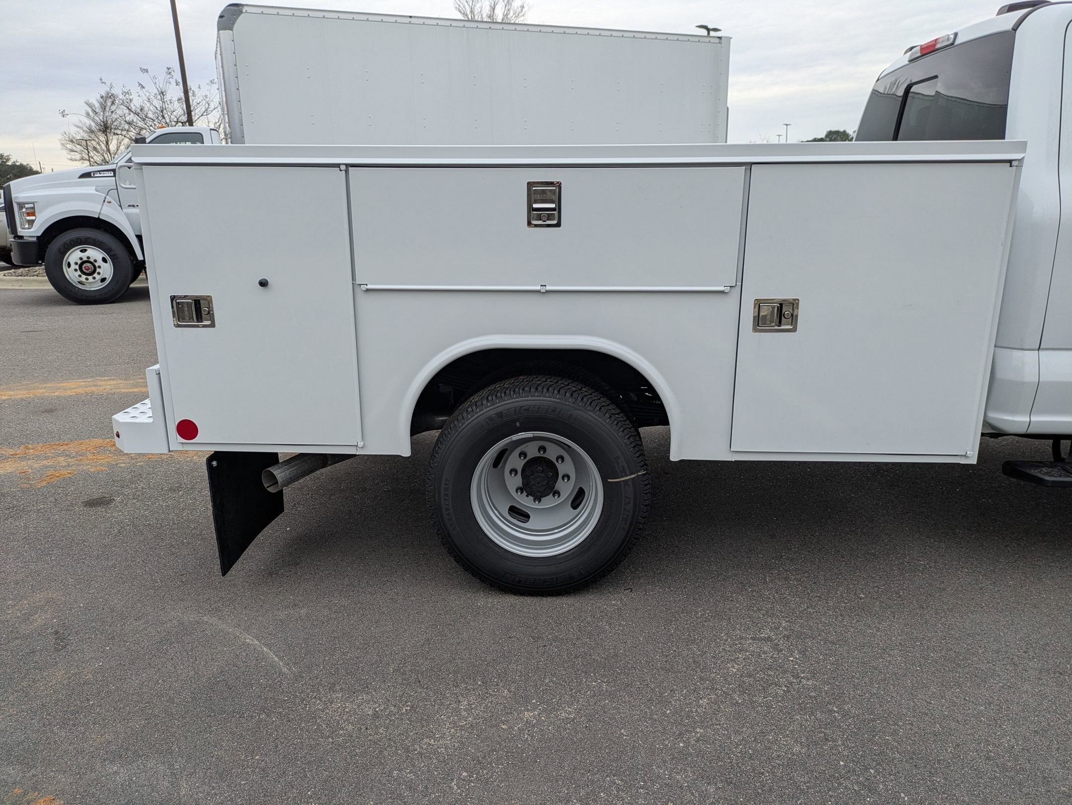 2026 Ford Super Duty F-350 DRW XL