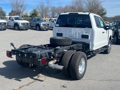 2026 Ford Super Duty F-350 DRW XL