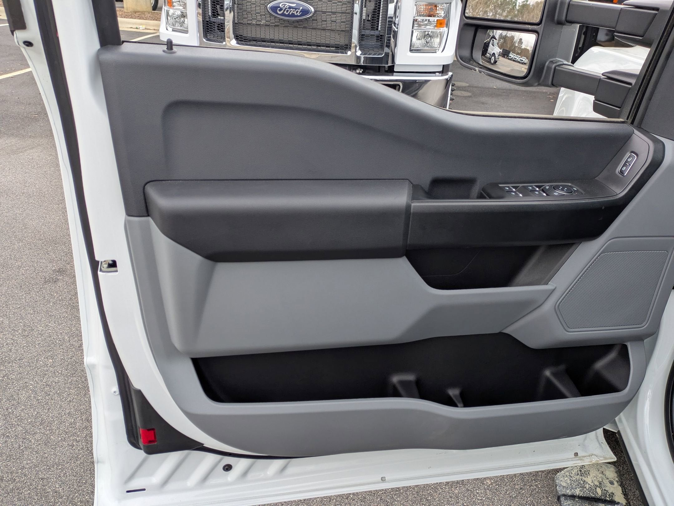 2025 Ford Super Duty F-350 DRW XL