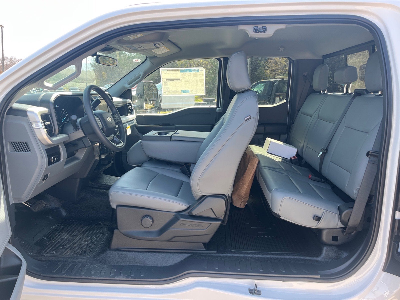 2026 Ford Super Duty F-350 DRW XL