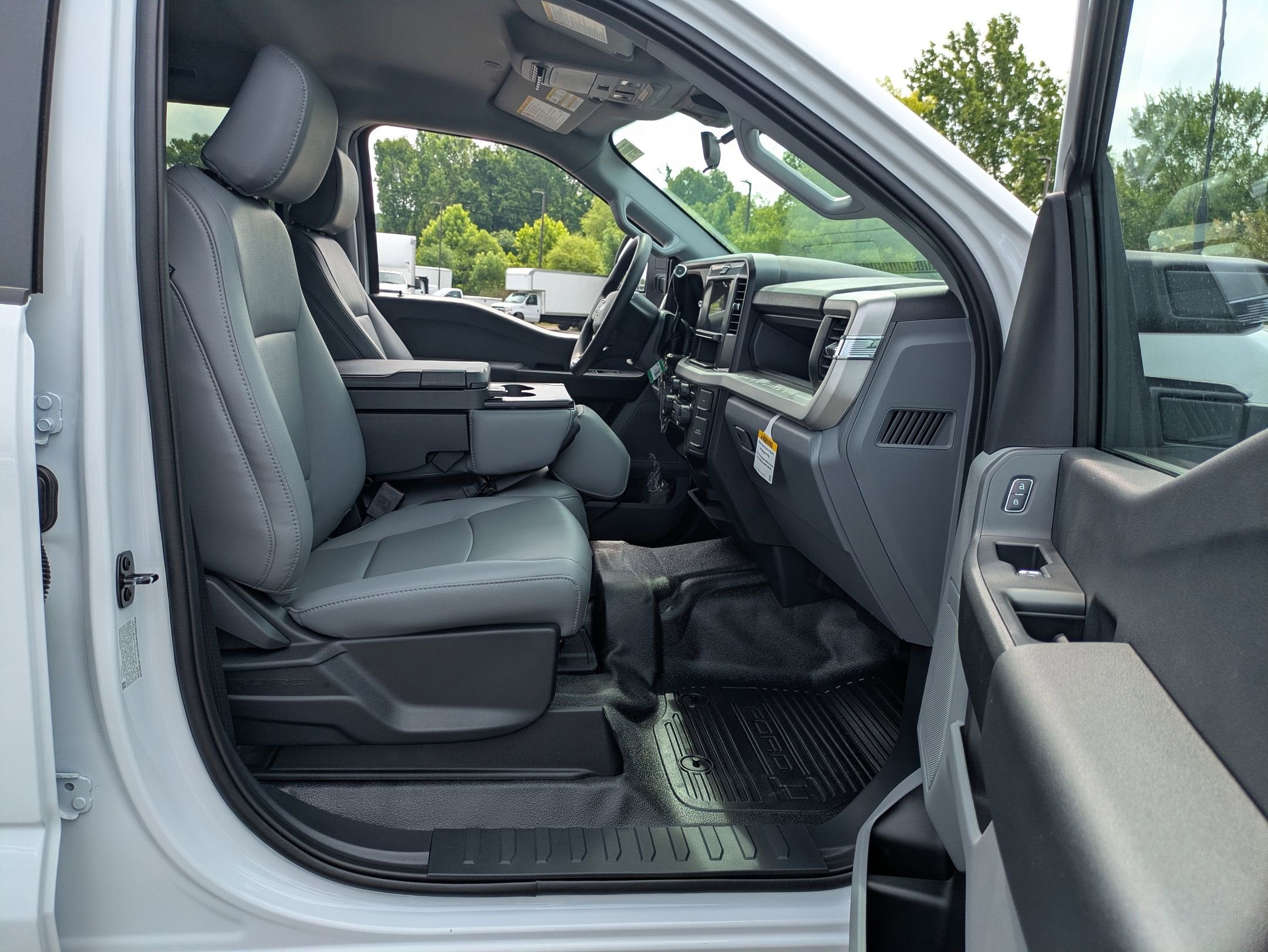 2026 Ford Super Duty F-450 DRW XL