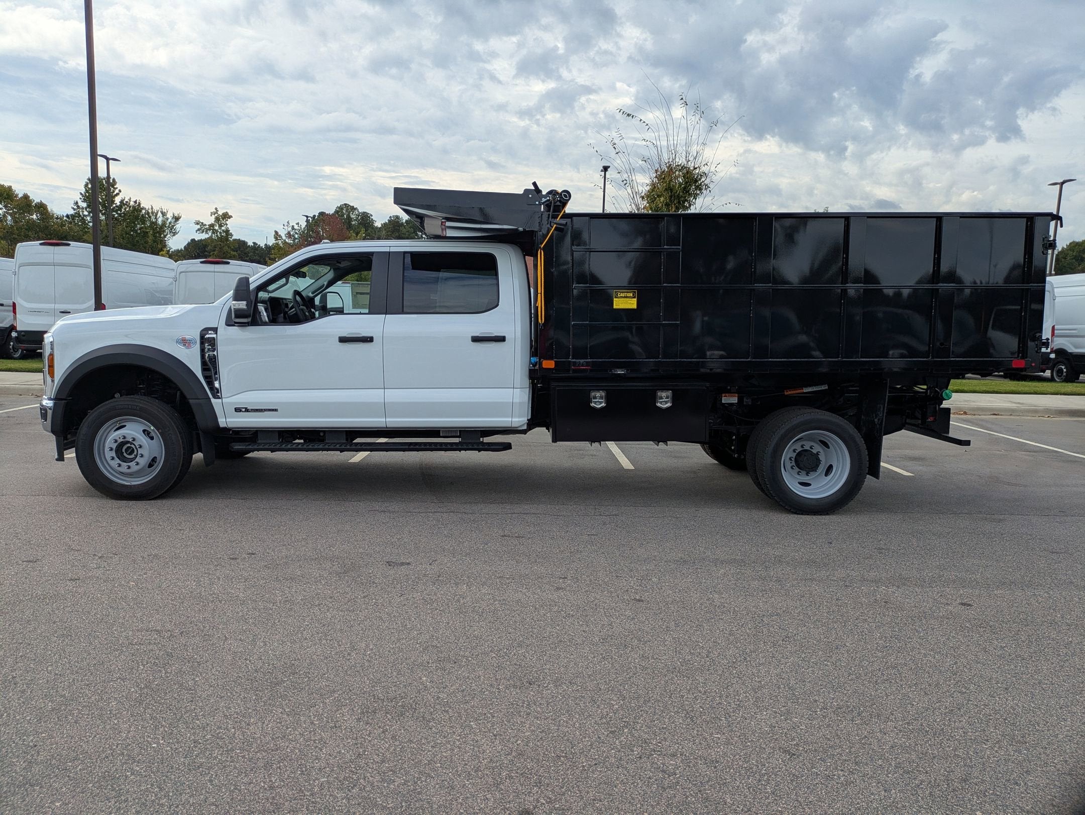 2025 Ford Super Duty F-450 DRW XL