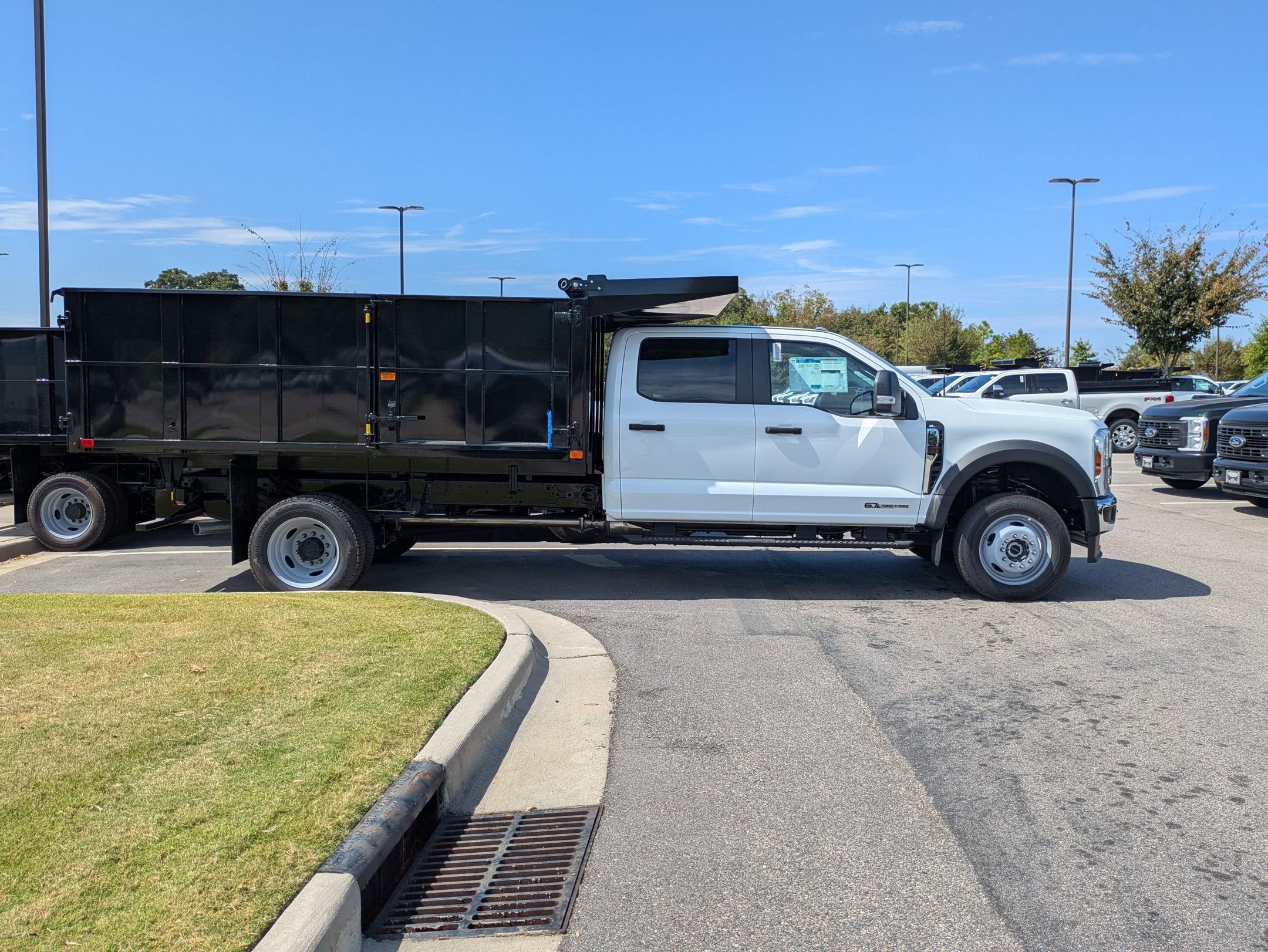 2025 Ford Super Duty F-450 DRW XL