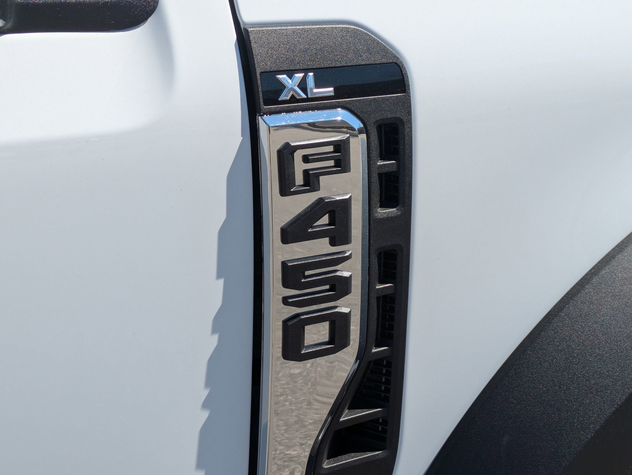 2026 Ford Super Duty F-450 DRW XL