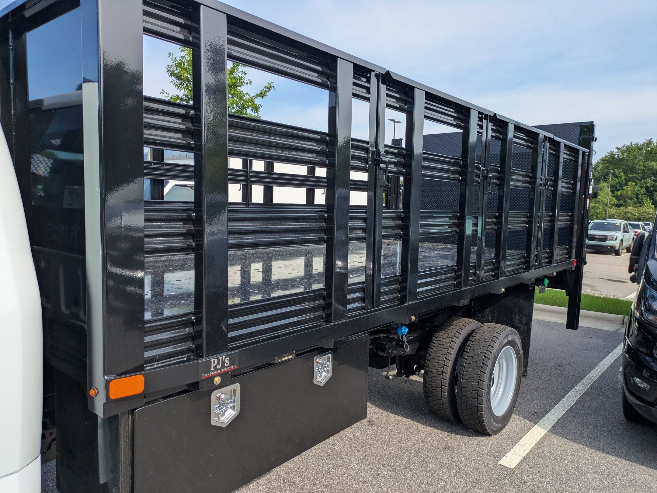2026 Ford Super Duty F-550 DRW XL