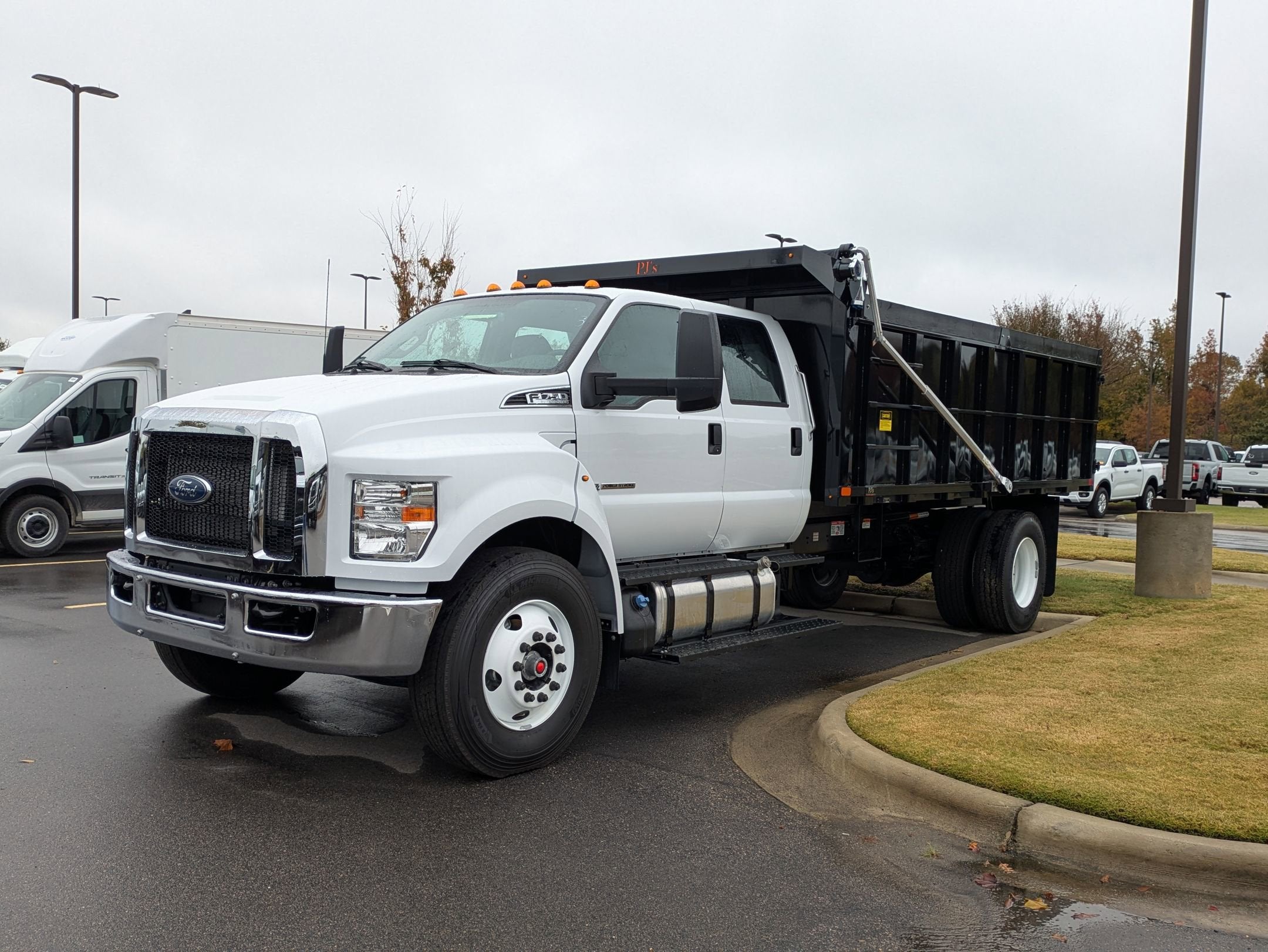 2026 Ford F-750SD Base