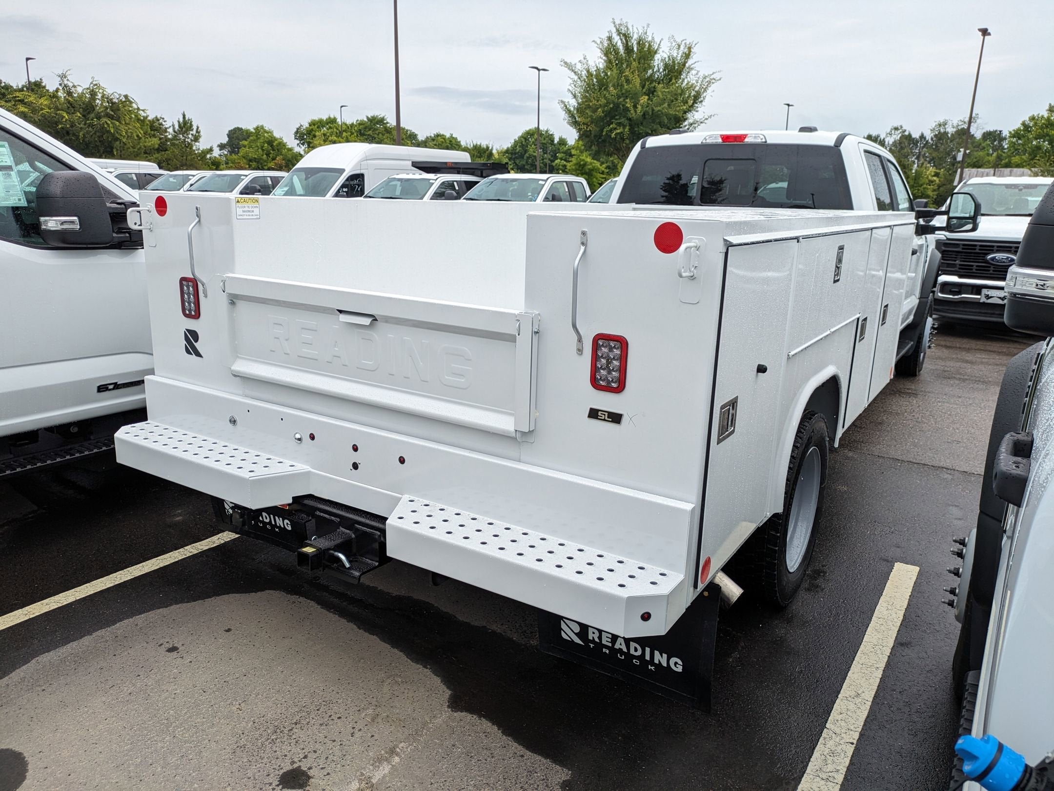 2025 Ford Super Duty F-550 DRW XL